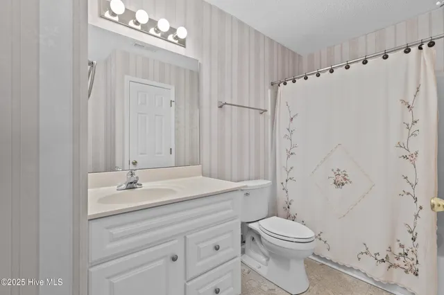 $255,000 | 4166 Breezewood Drive, Unit 103, Wilmington, NC 28412