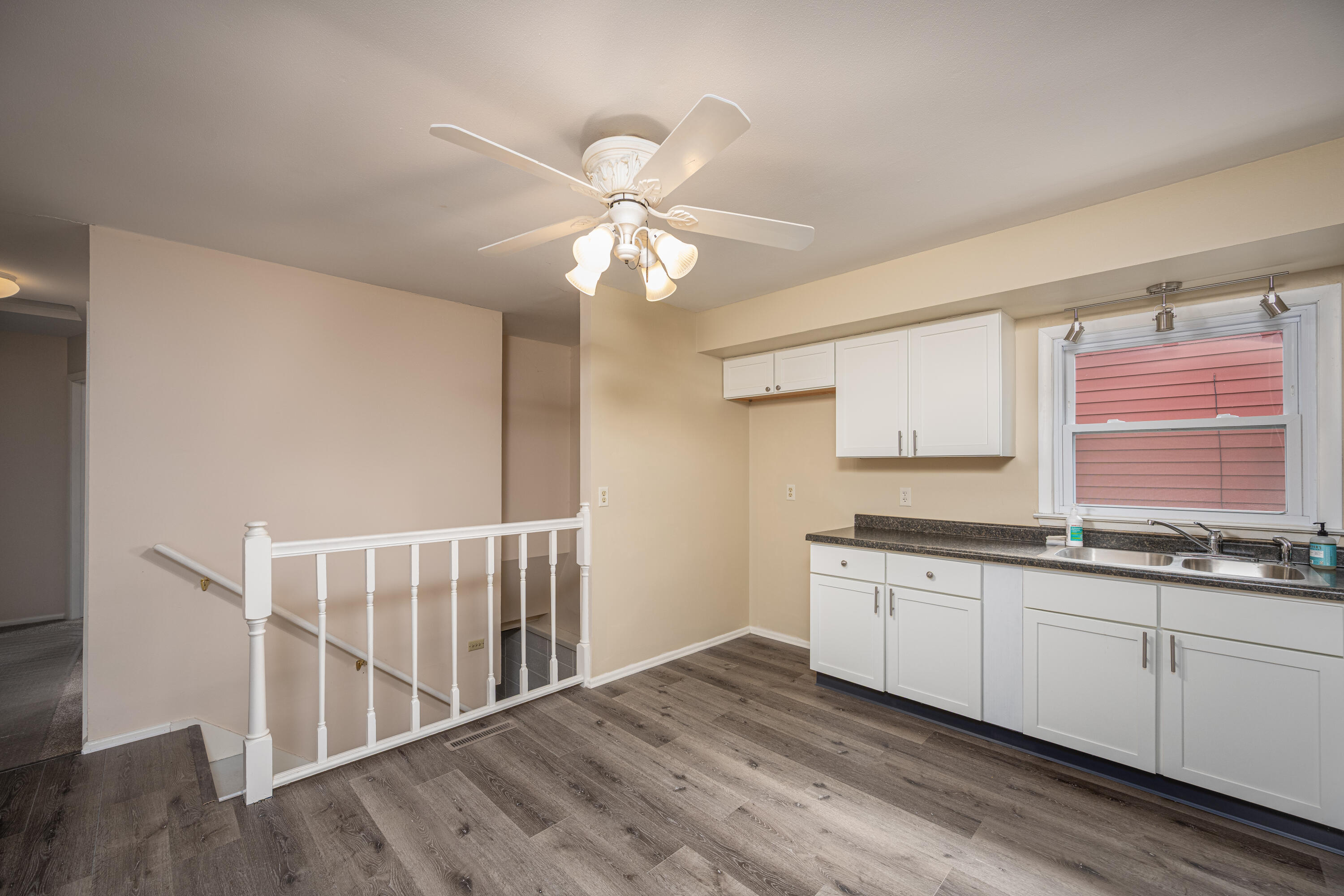 4954 North 85th Street Milwaukee, WI 53225 - Photo 11 of 27 W Maple-5