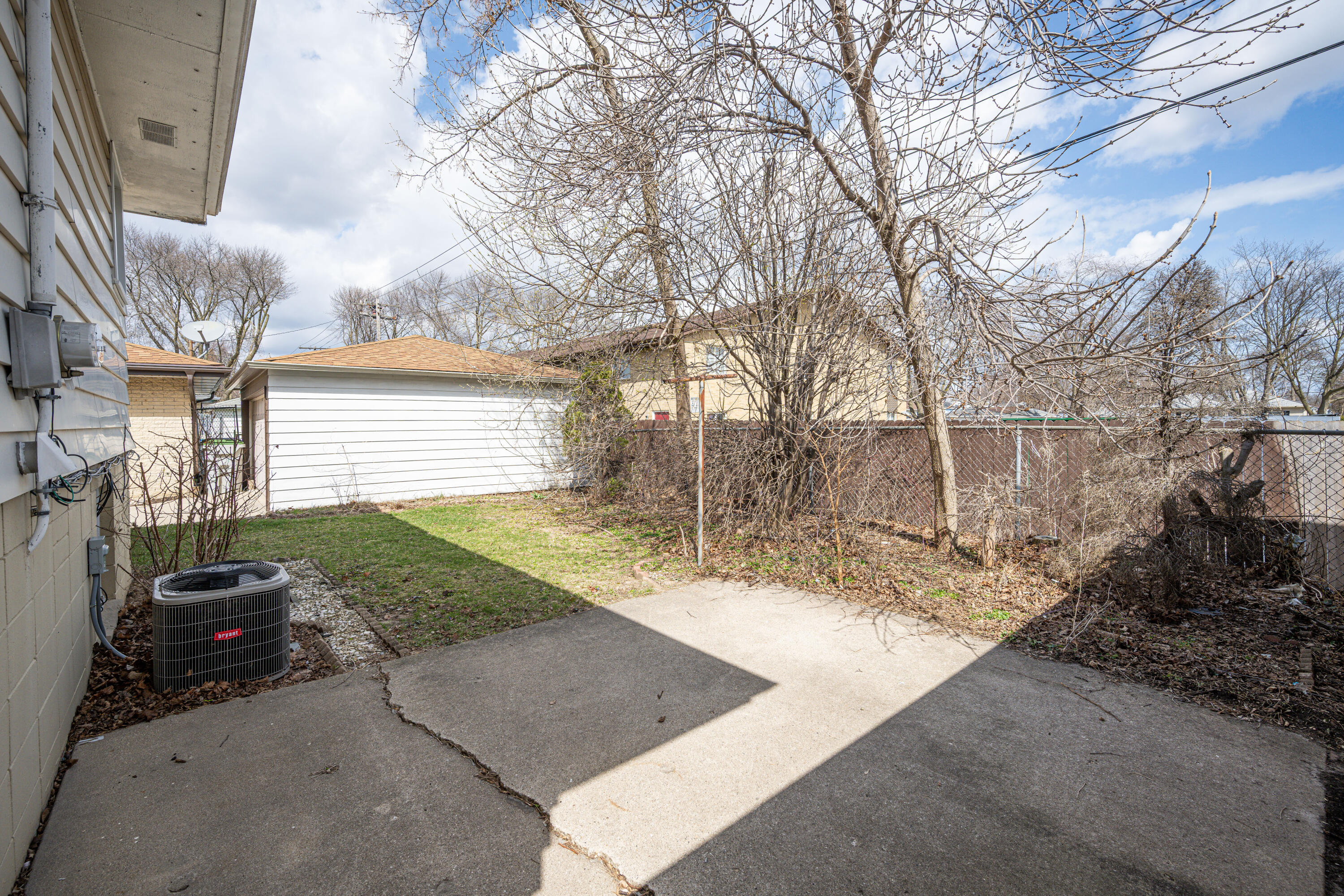 4954 North 85th Street Milwaukee, WI 53225 - Photo 23 of 27 W Maple-22
