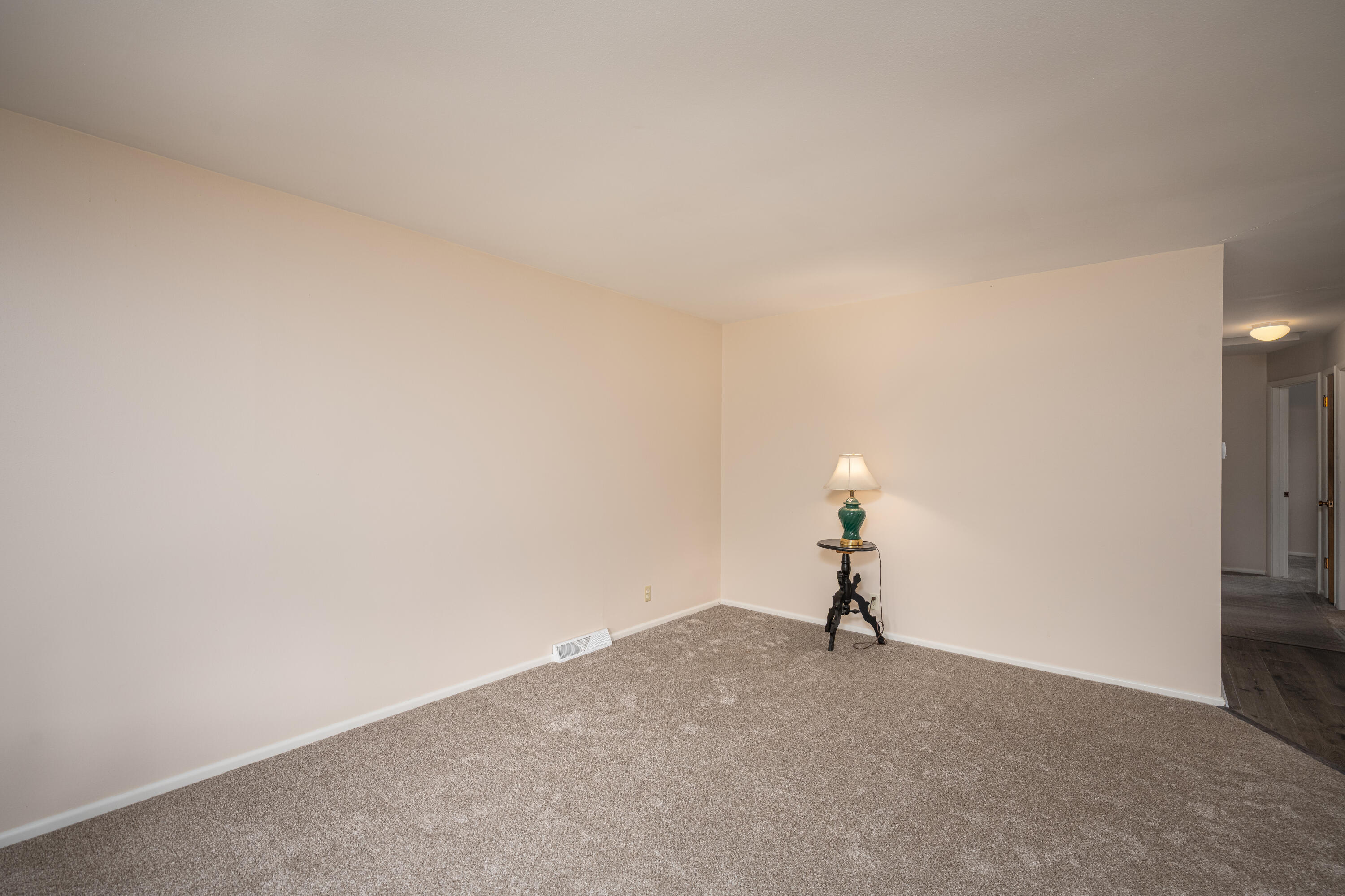 4954 North 85th Street Milwaukee, WI 53225 - Photo 4 of 27 W Maple-1