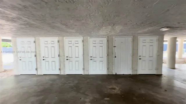 $200,000 | 16220 Northwest 2nd Avenue, Unit 513, Miami, FL 33169