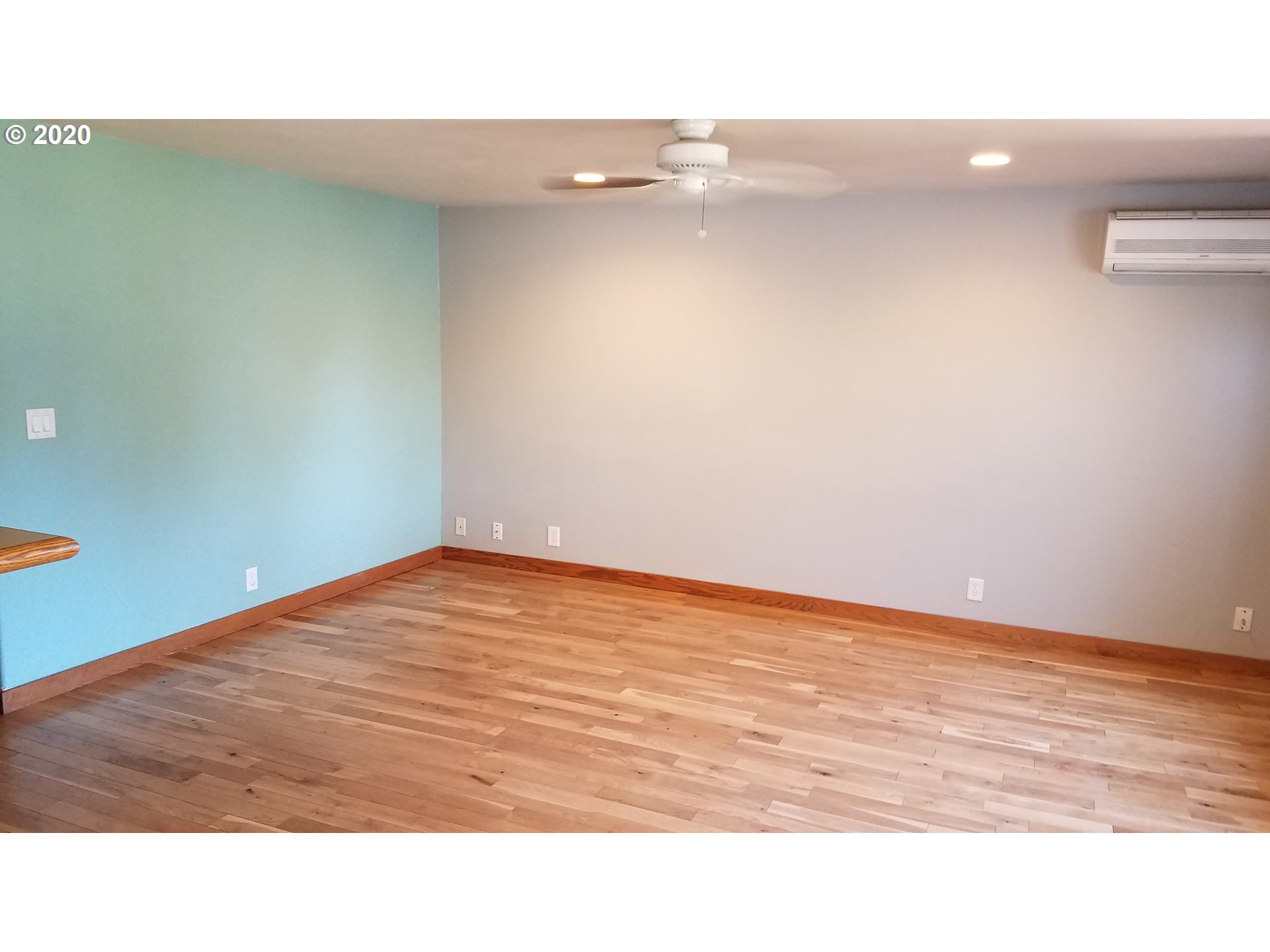 408 34th Street Springfield, OR 97478 - Photo 2 of 8