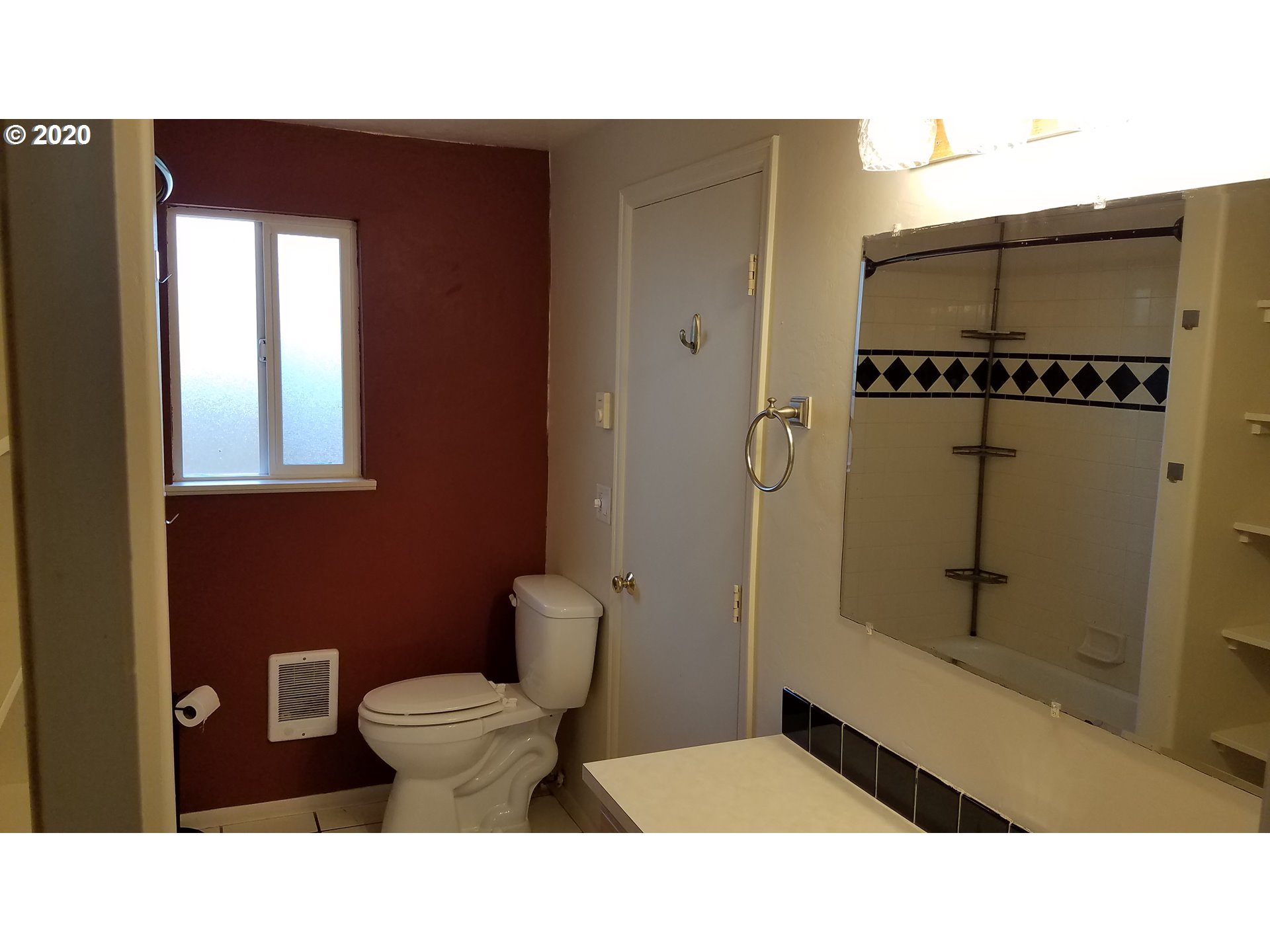 408 34th Street Springfield, OR 97478 - Photo 5 of 8