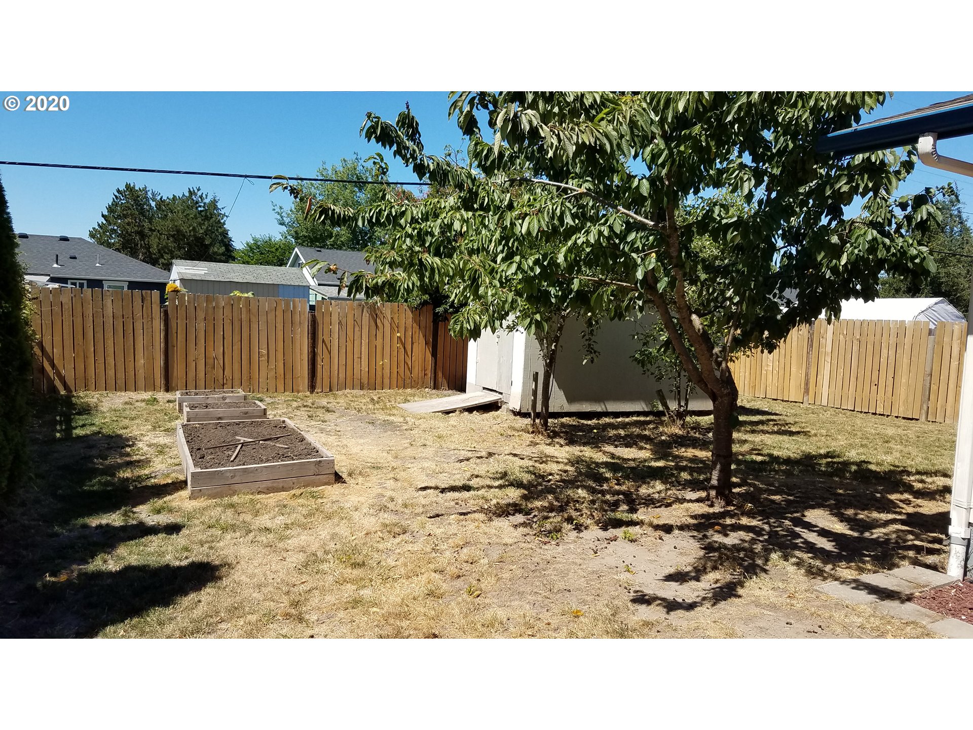 408 34th Street Springfield, OR 97478 - Photo 7 of 8