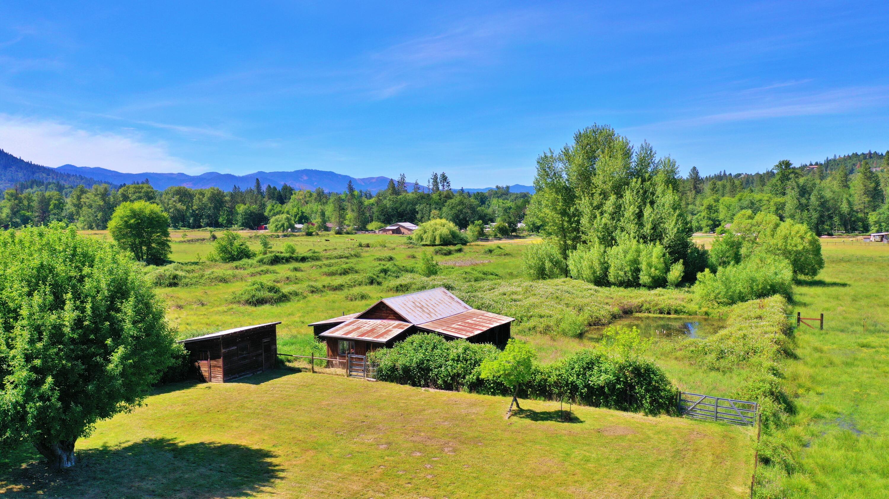 4888 Jerome Prairie Road Grants Pass, OR 97527 - Photo 7 of 35 , shed & pasture