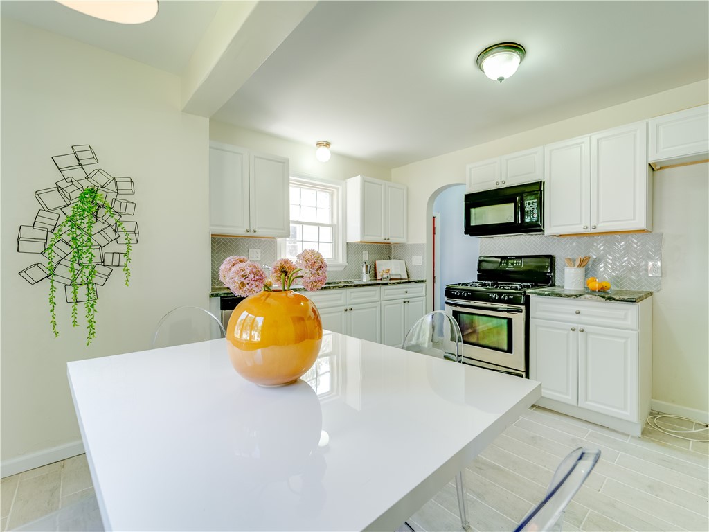 183 Hager Road Greece, NY 14616 - Photo 15 of 44