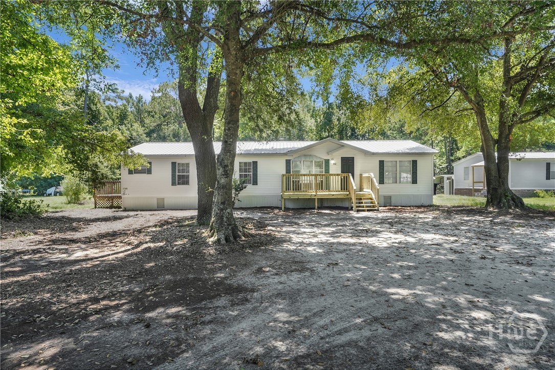 310 Mockingbird Drive Springfield, GA 31329 - Photo 2 of 37