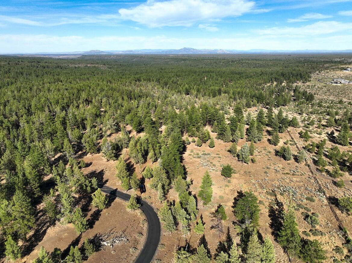 16630 Wilt Road Sisters, OR 97759 - Photo 2 of 8 thumbnail_4ecbee9D