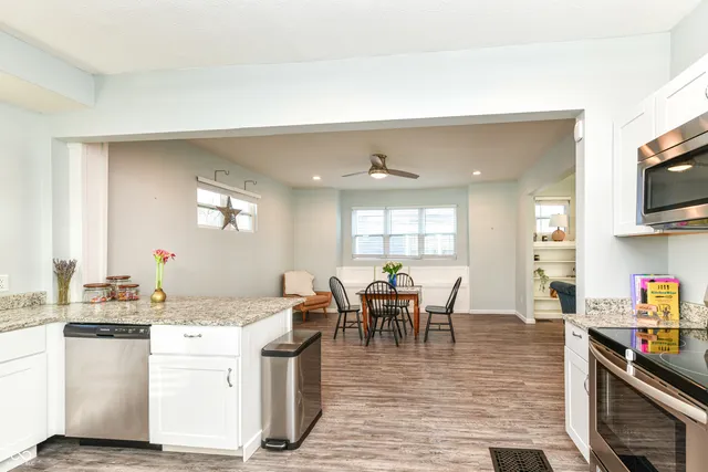 $325,000 | 4225 Guilford Avenue, Indianapolis, IN 46205