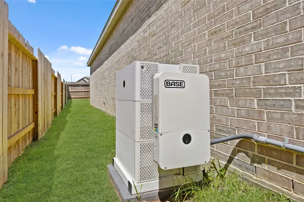 $2,100 | 28918 Grazing Plns Lane, Hockley, TX 77447
