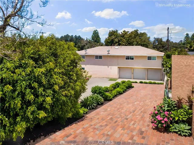 $1,590,000 | 1003 West Myrtle Street, Santa Ana, CA 92703