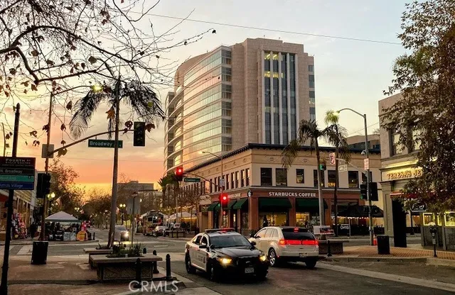 $1,590,000 | 1003 West Myrtle Street, Santa Ana, CA 92703