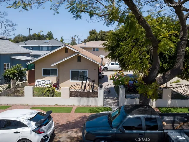 $1,590,000 | 1003 West Myrtle Street, Santa Ana, CA 92703