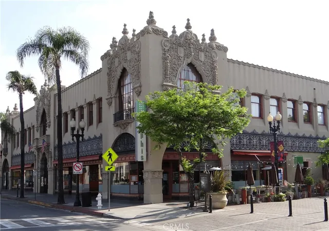 $1,590,000 | 1003 West Myrtle Street, Santa Ana, CA 92703