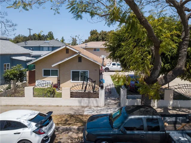 $1,590,000 | 1003 West Myrtle Street, Santa Ana, CA 92703