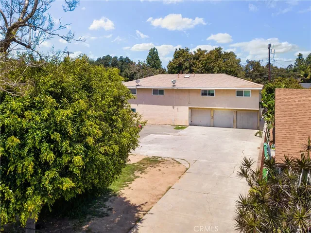 $1,590,000 | 1003 West Myrtle Street, Santa Ana, CA 92703