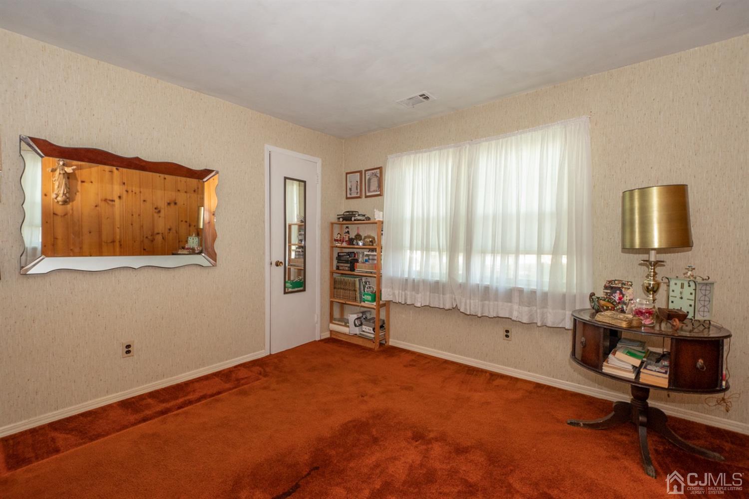 802 Curie Road North Brunswick, NJ 08902 - Photo 19 of 34