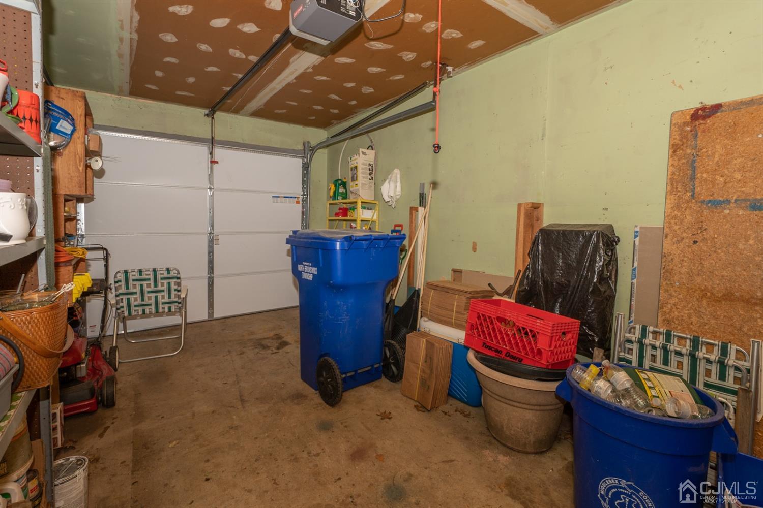 802 Curie Road North Brunswick, NJ 08902 - Photo 31 of 34