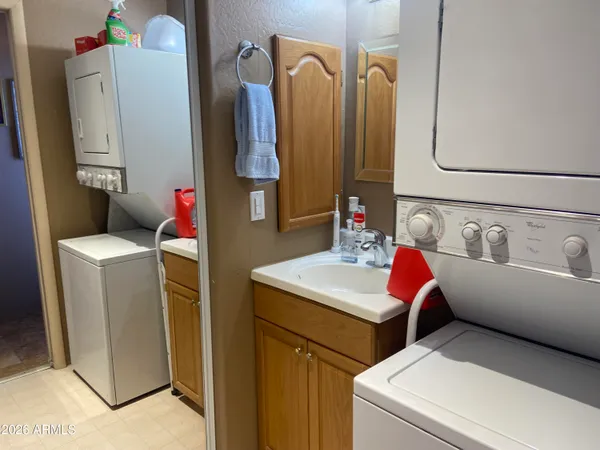 $179,000 | 2010 South Crow Avenue, Apache Junction, AZ 85119