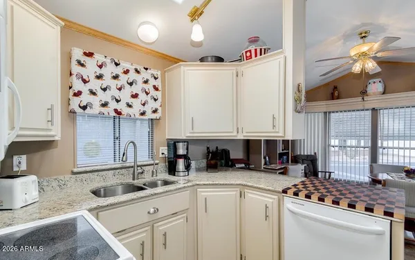 $179,000 | 2010 South Crow Avenue, Apache Junction, AZ 85119