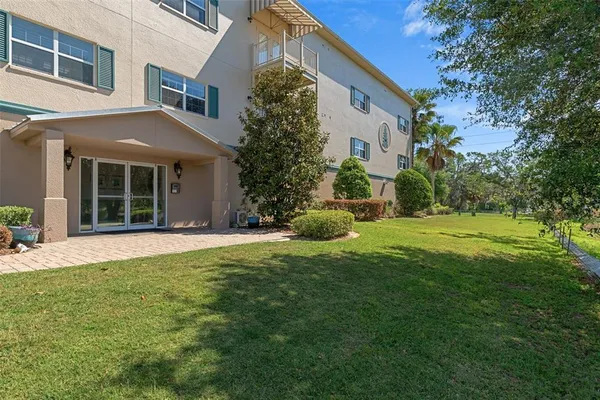 $199,700 | 7986 Southern Pines Drive, Unit 536, Brooksville, FL 34601