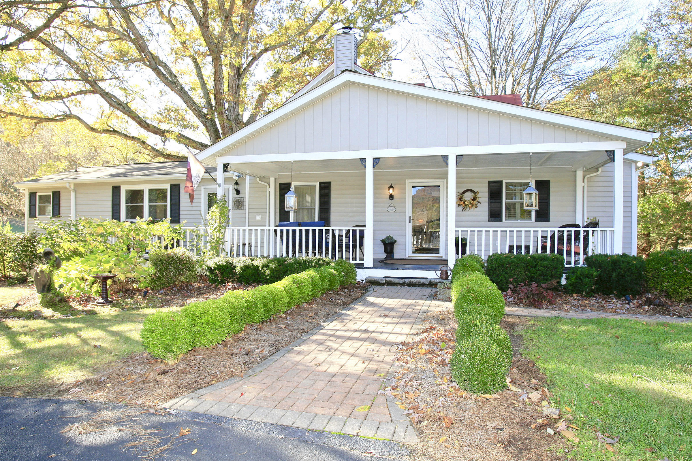 74 Coaling Road Troutville, VA 24175 - Photo 2 of 82 _V4B2591