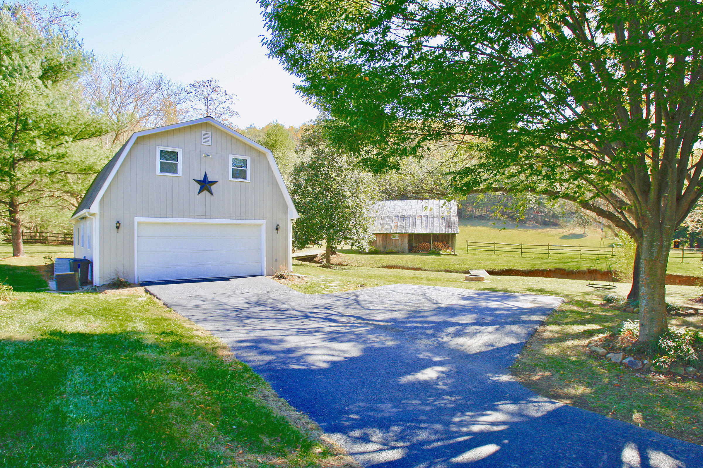 74 Coaling Road Troutville, VA 24175 - Photo 3 of 82 _V4B2848