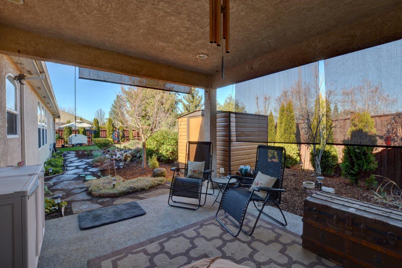 1087 Coral Ridge Eagle Point, OR 97524 - Photo 46 of 51 41
