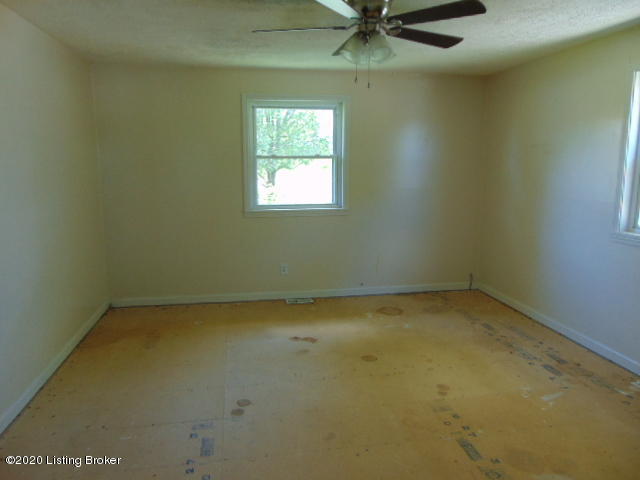 4556 Jackson Road Eminence, KY 40019 - Photo 14 of 23 DSC03219