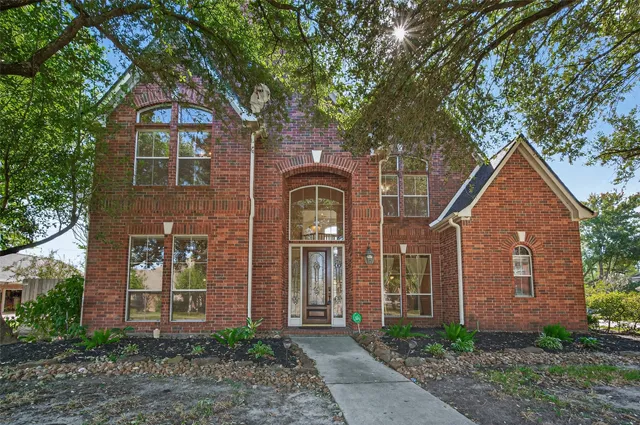 $649,900 | 16325 Jersey Hollow Drive, Jersey Village, TX 77040