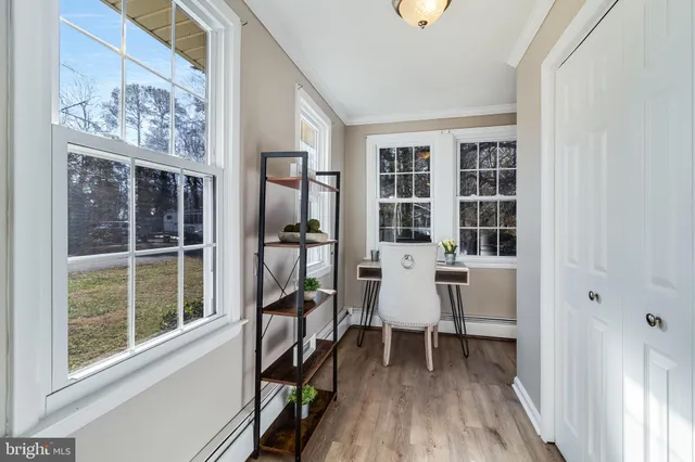 $359,900 | 18323 Oakland Drive North, Cobb Island, MD 20625