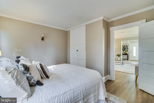 $359,900 | 18323 Oakland Drive North, Cobb Island, MD 20625