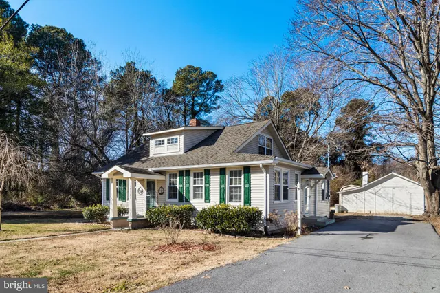 $359,900 | 18323 Oakland Drive North, Cobb Island, MD 20625