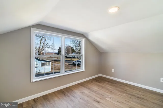 $359,900 | 18323 Oakland Drive North, Cobb Island, MD 20625