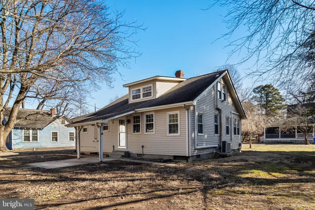 $359,900 | 18323 Oakland Drive North, Cobb Island, MD 20625