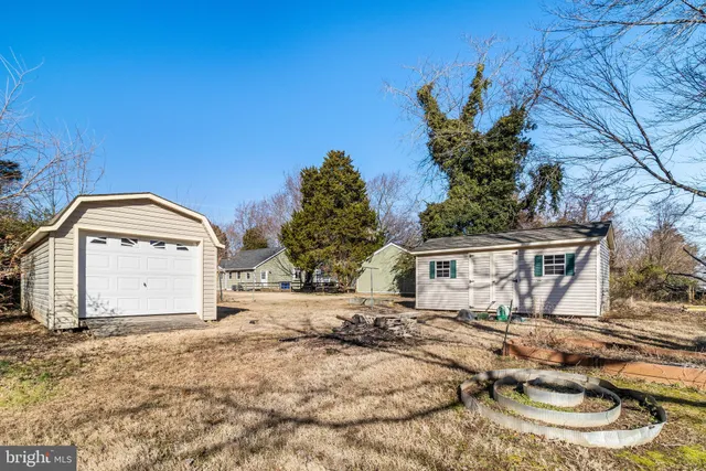 $359,900 | 18323 Oakland Drive North, Cobb Island, MD 20625