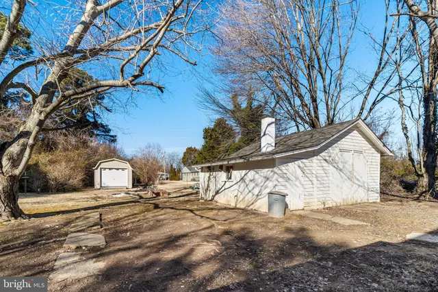 $359,900 | 18323 Oakland Drive North, Cobb Island, MD 20625