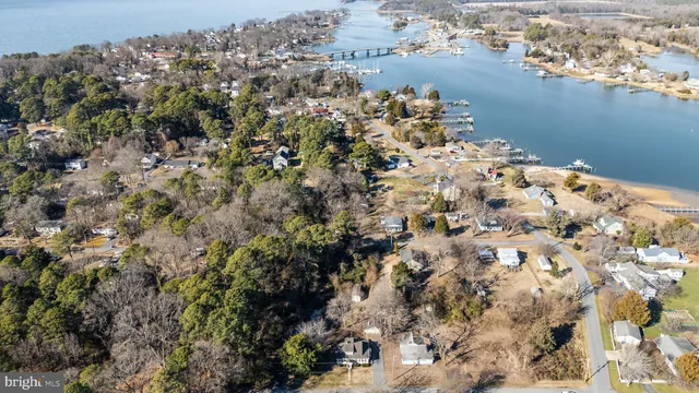 $359,900 | 18323 Oakland Drive North, Cobb Island, MD 20625