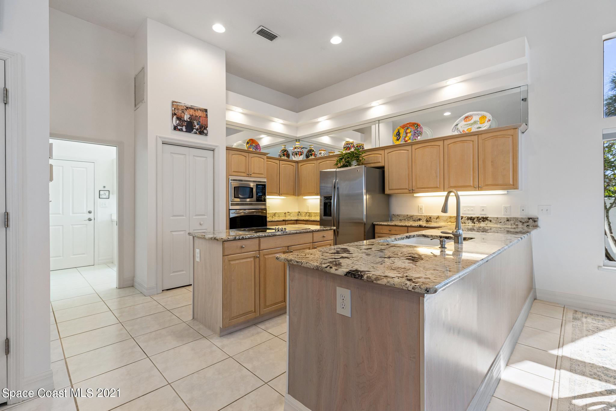 900 Kerry Downs Circle Melbourne, FL 32940 - Photo 6 of 36 5 - 900 Kerry Downs Cir (2)