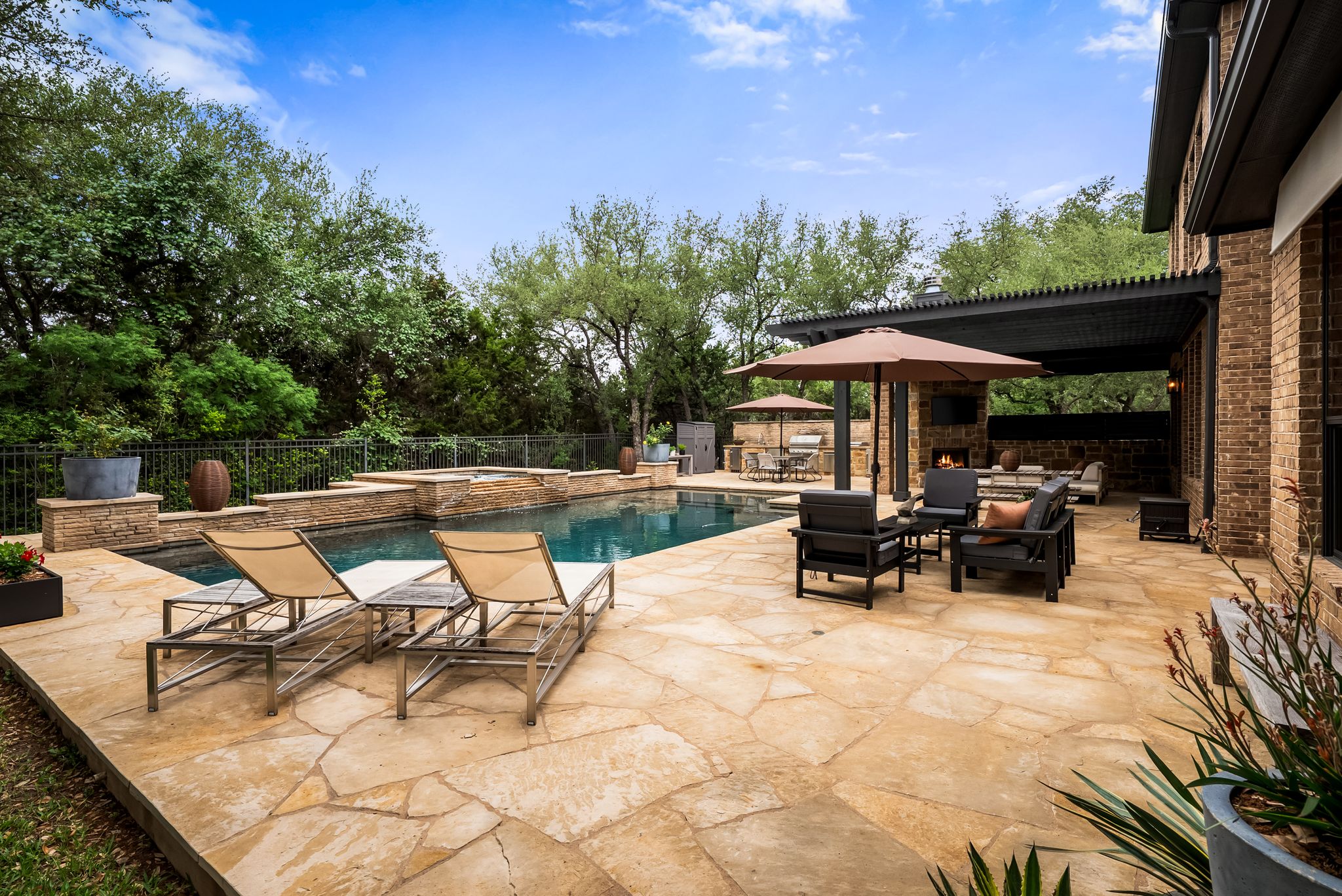 208 SANTALUZ Lane Austin, TX 78732 - Photo 34 of 40