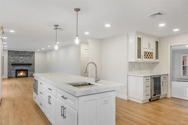 $2,999,999 | 20 Rolling Drive, Glen Head, NY 11545