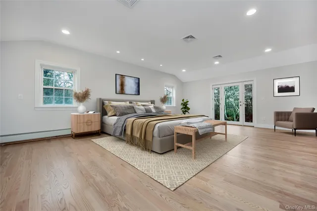 $2,999,999 | 20 Rolling Drive, Glen Head, NY 11545