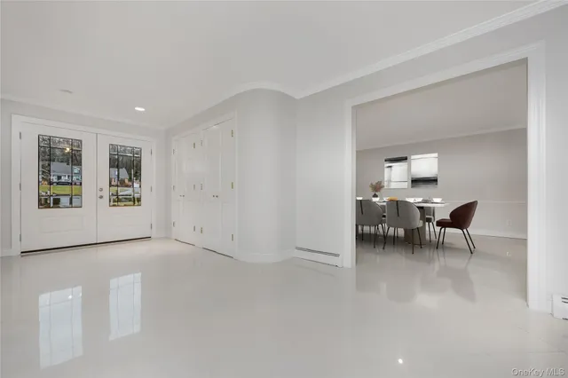 $2,999,999 | 20 Rolling Drive, Glen Head, NY 11545