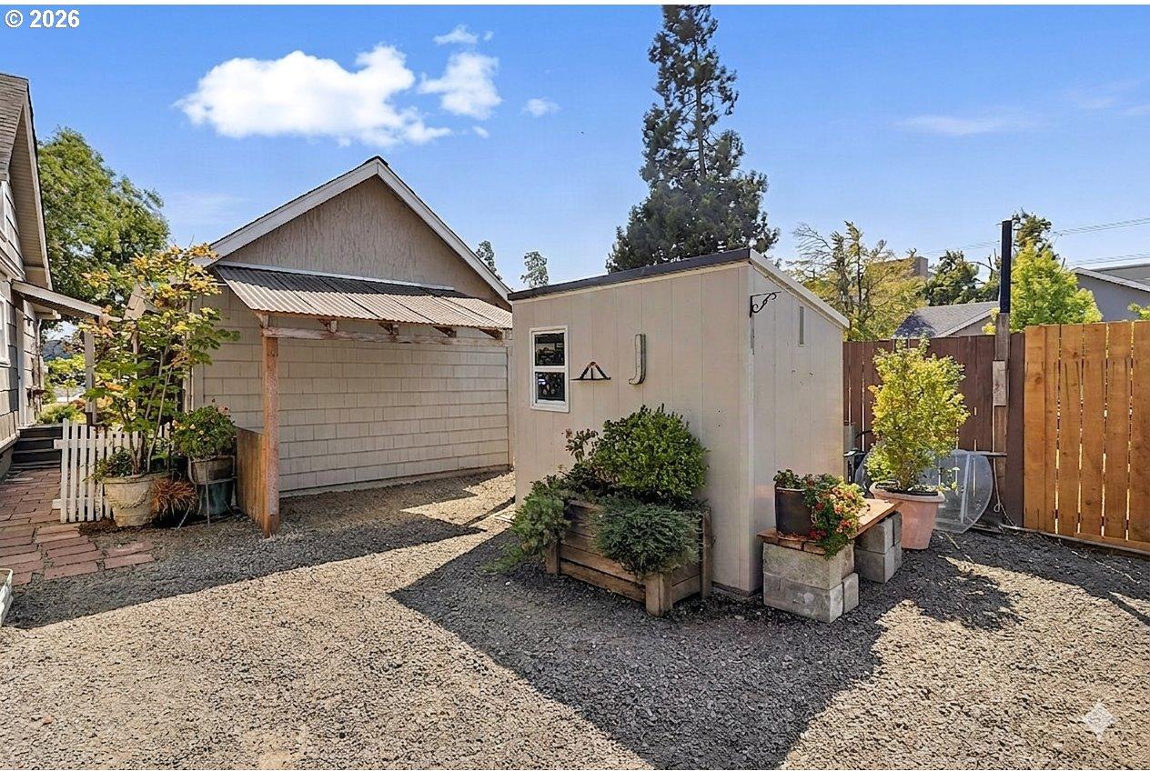 1646 H Street Springfield, OR 97477 - Photo 41 of 45 Gallery Image 41