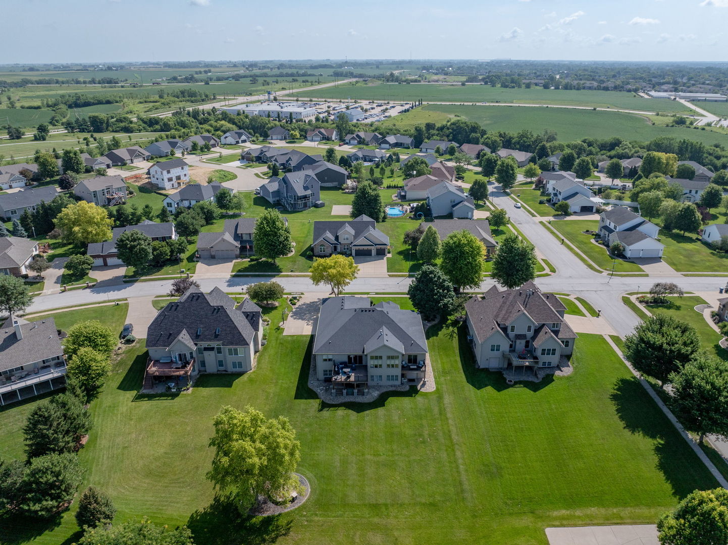 6412 Forest Road Davenport, IA 52807 - Photo 57 of 66