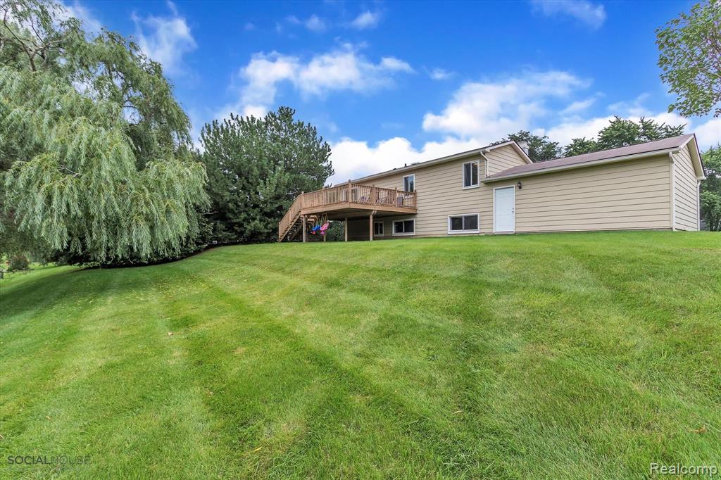 41272 Village Lake Road Novi, MI 48375 - Photo 39 of 56
