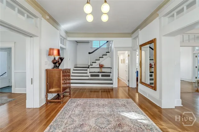 $8,500 | 602 East Victory Drive, Savannah, GA 31405