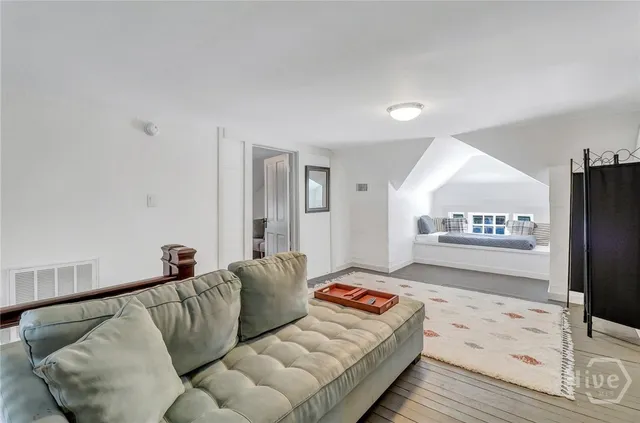 $8,500 | 602 East Victory Drive, Savannah, GA 31405