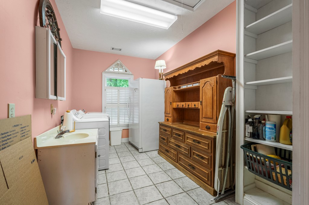 1705 Lee Road Salem, AL 36874 - Photo 13 of 49