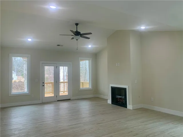 $374,900 | 158 Grand Oak Circle, Pendleton, SC 29670